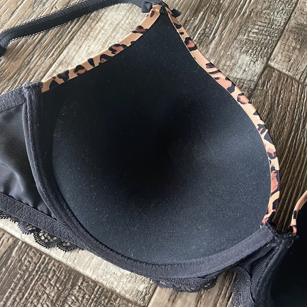 Modern Movement Leopard Print, 36d - image 5